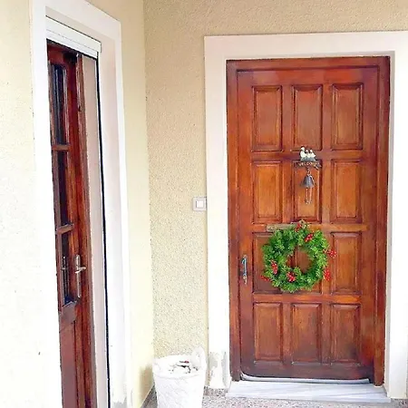 Dryopi Holiday home *
