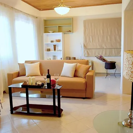 Dryopi Holiday home Perachori